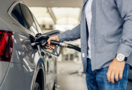 He Refused to Drive a Company Van with Exposed Steel Belts—Then Received a Formal Letter of Reprimand for “Refusing Duty”