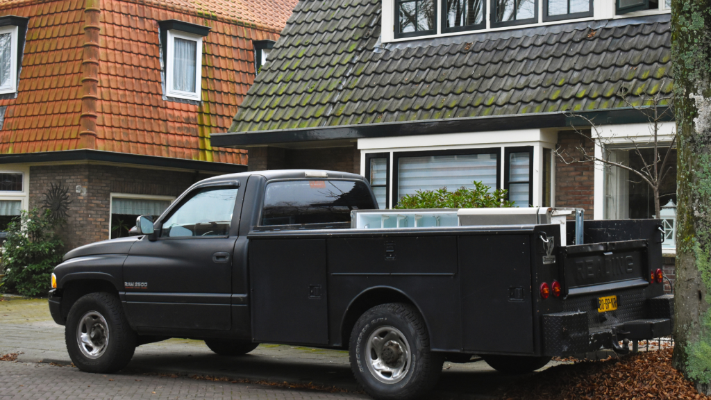 His Car Was Blocked by a Work Vehicle—So He Gave the Crew a Taste of Their Own Frustration pickup truck blocking driveway