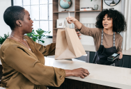 She Insisted Her “Buy 1 Get 2 Free” Coupon Was Real—Then Demanded Store Management Fire the Cashier for “Refusing Her Promotion”
