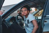 High School Senior Kept Missing Breakfast Because Her Sister Ran Late, So She Considered Ending Their Carpool