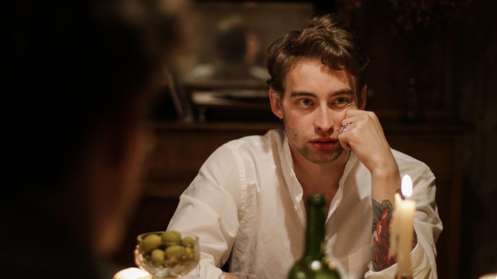 He Was Expected to Spend Every Family Gathering Doing Hours of Unpaid Interpretation—Then Faced Outrage When He Set a Firm Boundary upset man at the dinner table