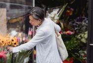 Hospital Worker Ran Into A Former Patient At The Grocery Store, But She Expected Him To Help Her There Too