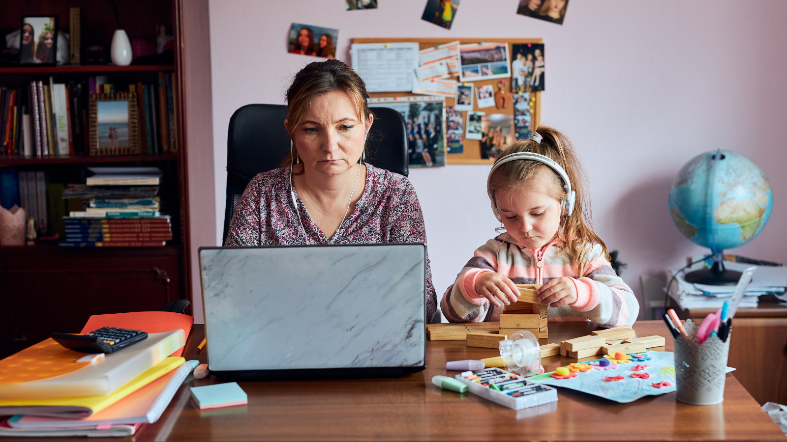 Worker’s Daily Lunch Routine Quietly Cuts Into Their 40-Hour Workweek, Leaving Far Less Time To Actually Work Worker’s Daily Lunch Routine Quietly Cuts Into Their 40-Hour Workweek, Leaving Far Less Time To Actually Work