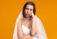 She Was Promised A Paid Wedding, But Her Mom Held The Payments Over Her To Force An Invite For Her Estranged Dad