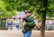 Parents Refuse to Quiet Their Noisy Kids, So Their Neighbor Turns to Bagpipes for Revenge