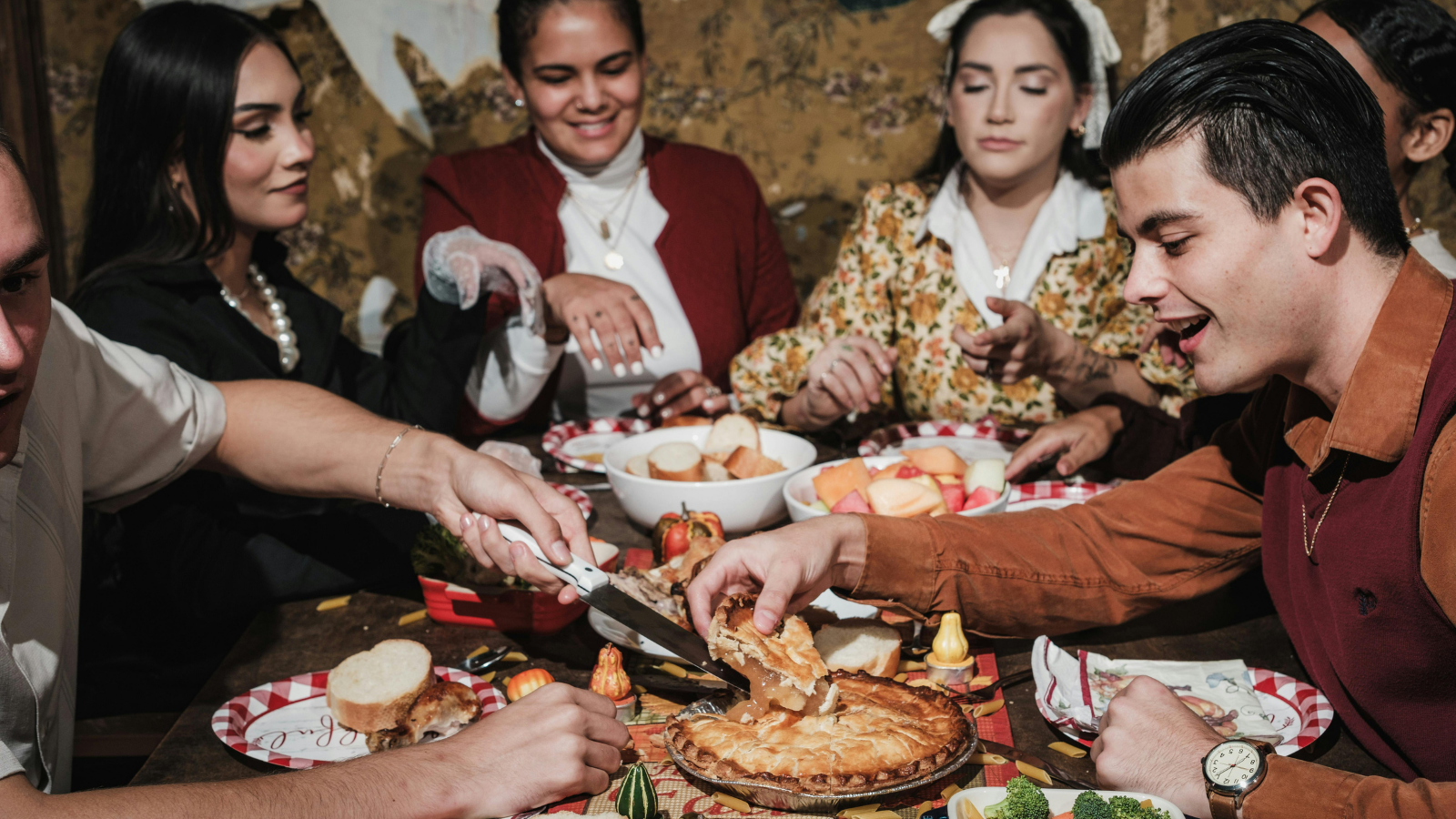 She Enjoyed hosting the Four Day Feast—Until She Realized It Was Slated as an Annual Mandate Family at a dinner