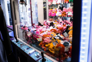 They Tried to Get Change for Their Kid’s Lobby Claw Machine—Until Walmart’s New Register Policy Shut Them Down