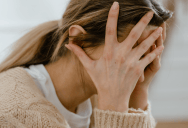 She Let Her Friend Move In Rent-Free After A Breakup, But A Year Later, Her Friend Keeps Demanding More