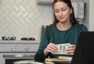 She Paid for Every Drink and Uber All Night—Until She Sent a Splitwise Request in the Morning