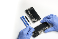 Phone Repair Worker Finally Sold An Unclaimed Device After Five Months, But The Customer Returned Later And Threatened To Call The Police