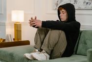 A 17-Year-Old Accidentally Bumped Into His Neighbor And Apologized, But Her Son Later Attacked Him From Behind And Knocked Him Unconscious