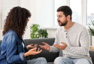 Her Boyfriend Suspects Her Manager Has Feelings For Her, But She Says He’s Reading Too Much Into It