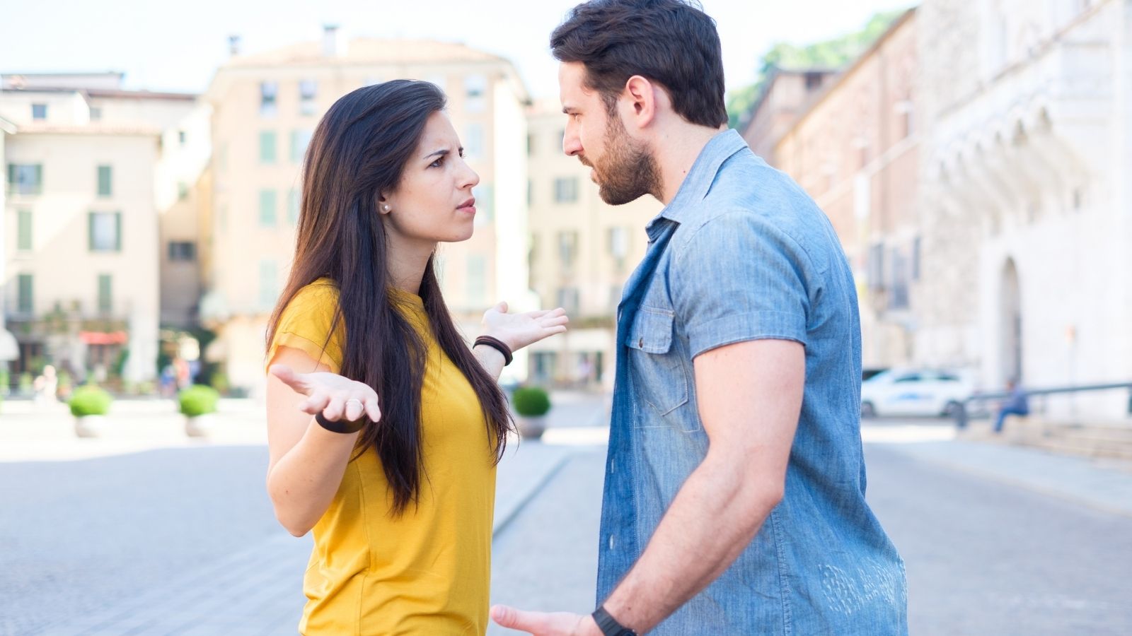 She Escalated an Argument Over a Parking Spot—Without Realizing the Real Reason Behind His Choice young couple arguing outside