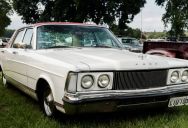 He Loved His Budget Vintage Luxury Car—Until His Girlfriend Refused to Be Seen Inside It