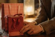 Her Fiancé Answered A Simple Gift Question By Listing Every Bill He’d Covered, And Left Her Feeling Ungrateful