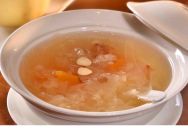 Woman Served Chilled Peach Soup At Her Dinner Party, But One Of Her Guests Didn’t Like The Food And Accused Her Of Being A Bad Host