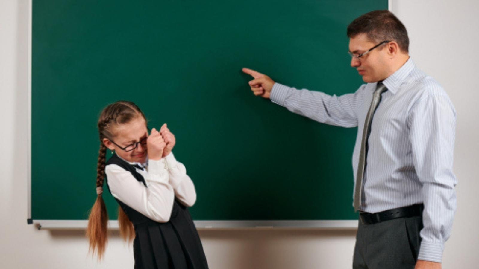 As An Emancipated Minor, She Had No Parent To Sign School Documents, But When One Teacher Insisted On It Anyway, She Signed Her Own Test Right In Front Of Him Teacher yelling at student