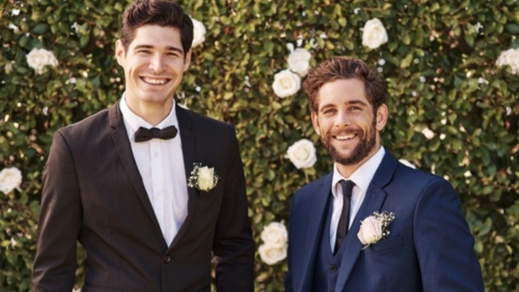 Best man and groom