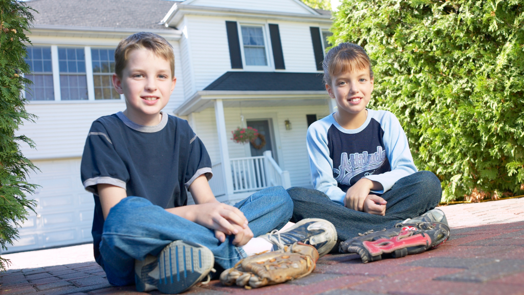 kids playing in driveway