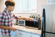 Man Can’t Even Use His Own Kitchen Without His Roommate Lecturing Him Every Morning