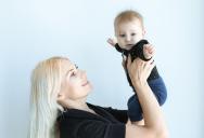 Babysitter Called Her Boyfriend For Help When Her Four Month Old Nephew Wouldn’t Stop Crying, So Her Sister Got Angry And Told Her She Shouldn’t Volunteer To Babysit If She “Couldn’t Handle It”
